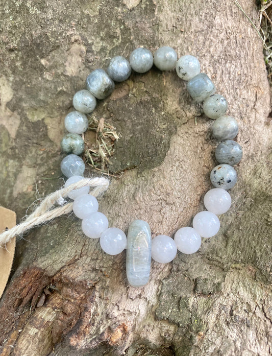 Handmade Labradorite and Quartz Bracelet